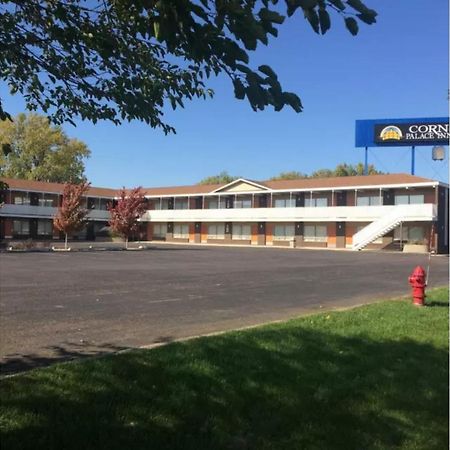 Corn Palace Inn มิทเชลล์ ภายนอก รูปภาพ